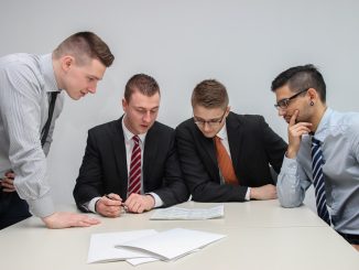 Guide till att förhandla löner framgångsrikt illustration